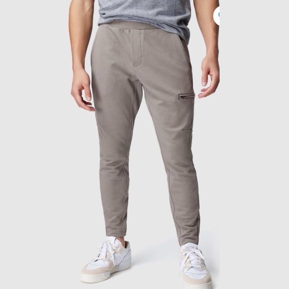 Men’s Fabletics ‘The Courtside Pant’
